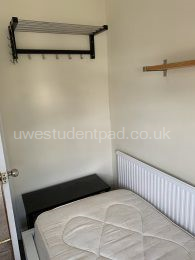 Room 3 - First Floor - Rear - Single - AVAILABLE £425 pcm