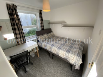Bed 3 -