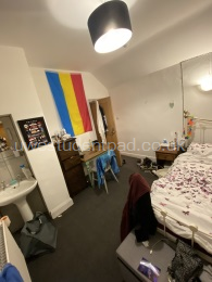 Room 4 (2)