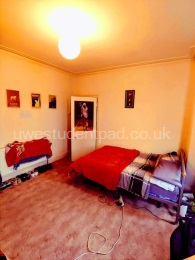 Bedroom 1 (2)