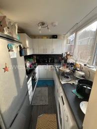 Kitchen (2)