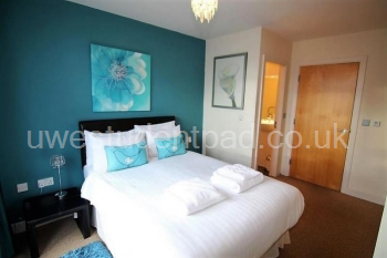bedroom-3-3-bed-student-flat-Bristol_800x532
