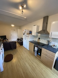 Kitchen (2)