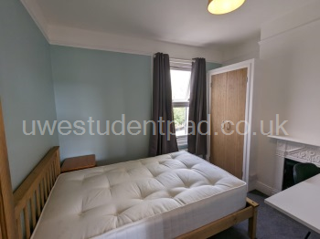 Bed 4 -