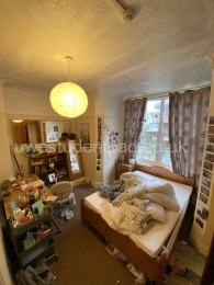 Bedroom 2 (2)