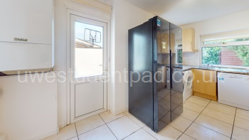 38-Brentry-Road-Kitchen