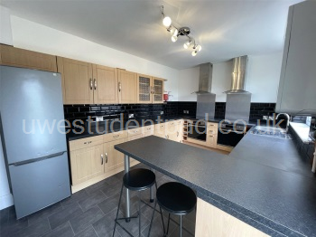 Lyddington Road_Media_Kitchen