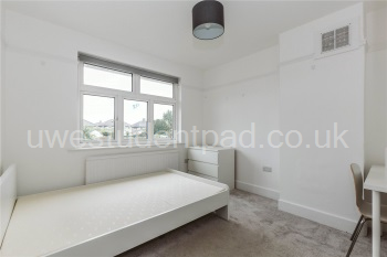 Lyddington Road_Media_Bed 3