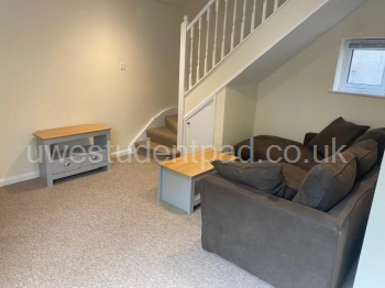 Living room 2.jpg
