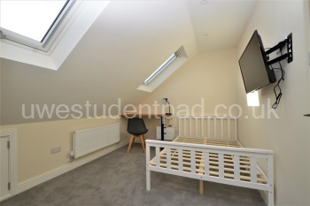 125 Lawn Road (12).JPG