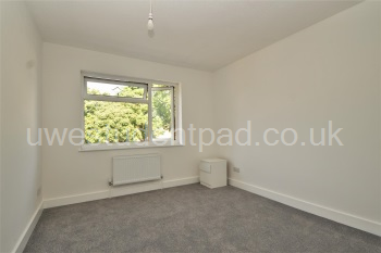 Bedroom 4.jpg