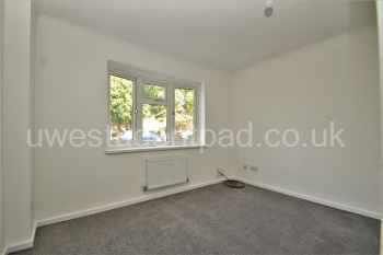 Living Room 1.jpg