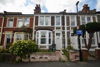 12 Olvestone Road (12).JPG