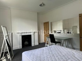 5 Bedroom 1
