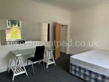 6 Bedroom 2