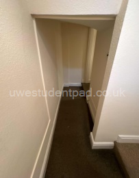 GFF112RedlandRoad-EntranceHallway-13734083-71-0