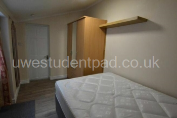 Bedroom 2.jpeg