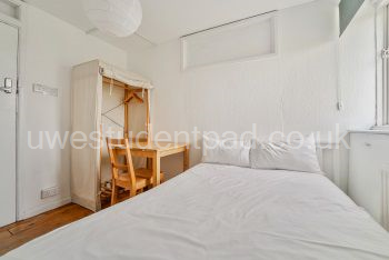 Standard Single with Shared Bathroom