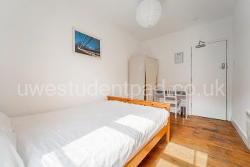 Standard Single with Shared Bathroom