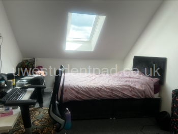 Bedroom 8 .jpeg