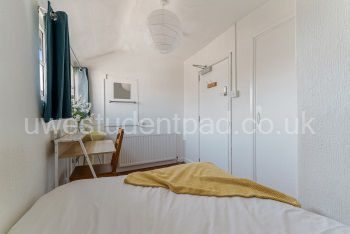Standard Single Shared Bathroom
