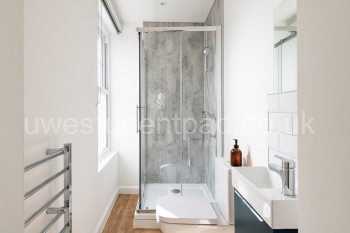 Bedroom2_Ensuite