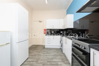 Flat-2-57-Queens-Road-BS8-1QL-4.jpg