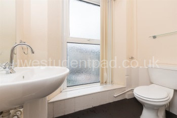 Flat-2-57-Queens-Road-BS8-1QL-29.jpg