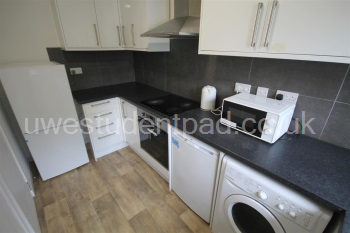 NDR Kitchen i.JPG