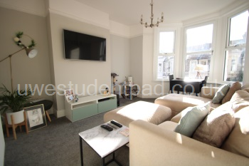 Living Room.JPG
