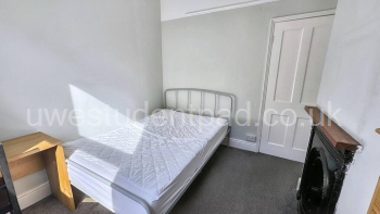 FEYMBGIKQ0WH-focJVxV