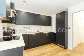 209948_BIL220395_L_I