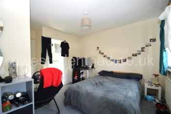 23 Hazel Grove (2).JPG