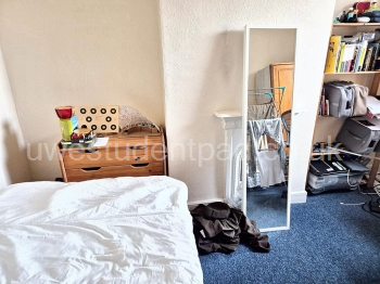 WhatsApp Image 2025-