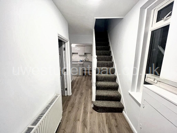 D9Kh-9puFUmHJJ4DY3_P