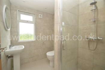 35 Third Avenue (4).JPG